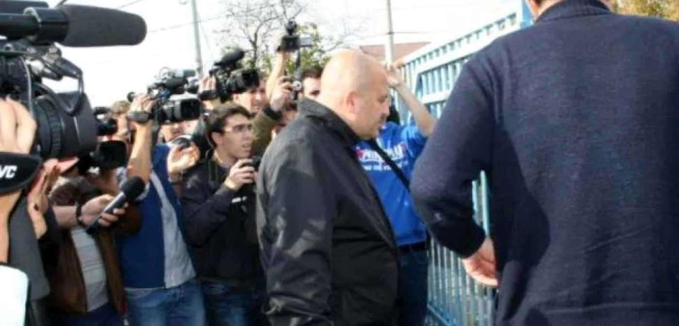 Finanţatorul FC Universitatea Craiova a fost evacuat din nou astăzi de pe stadionul din Bănie