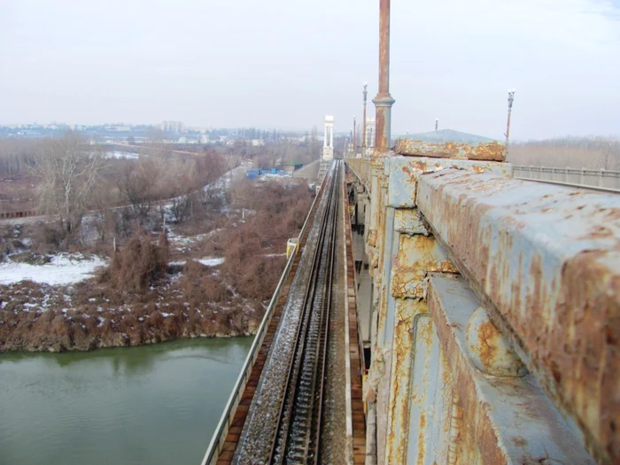 Podul de la Giurgiu-ruse este deja învechit şi poate fi reconstruit cu bani de la UE