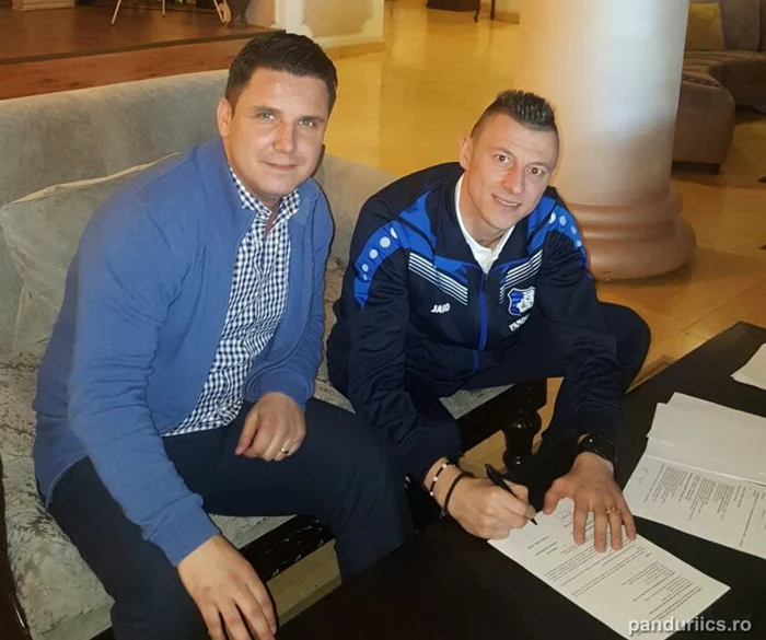 Acsinte a semnat contractul cu Pandurii