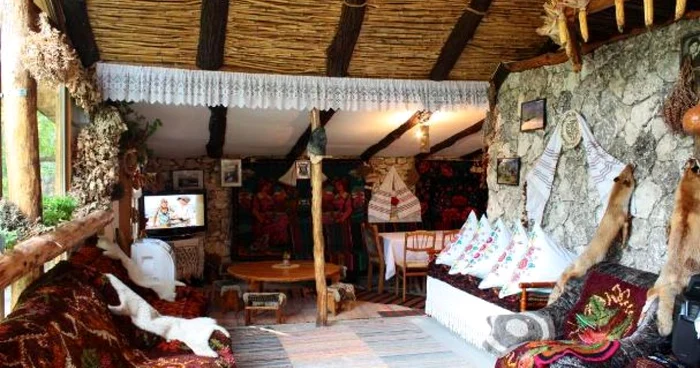 Decorul rustic al pensiunii Butuceni atrage de sărbători turişti străini FOTO Arhiva personală