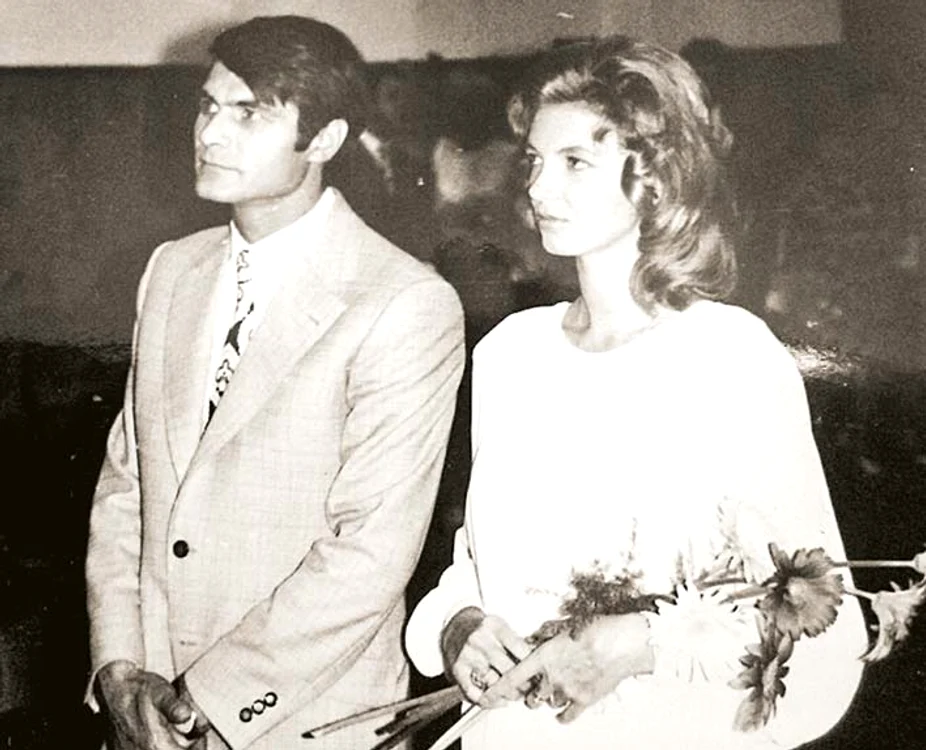 În 1997, Cezara a divorţat de actorul  George Motoi, după  23 de ani de mariaj