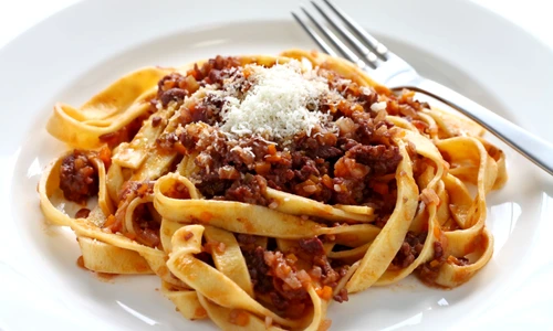 15176072   tagliatelle with ragu bolognese sauce, italian pasta cuisine jpeg