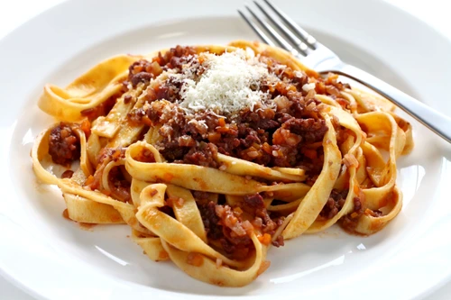 15176072   tagliatelle with ragu bolognese sauce, italian pasta cuisine jpeg