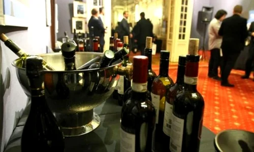 SmartDrinks of Bucharest, salonul în care puteţi cumpăra ieftin vinuri şi băuturi fine, se deschide azi, la ArtMark jpeg