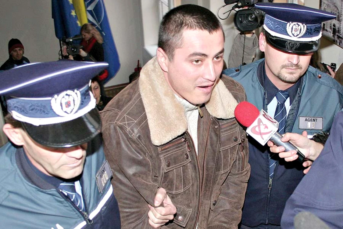 Elodia Ghinescu  a fost dată dispărută  în 2007 şi abia în 2012  Cristian Cioacă  a fost arestat sub  acuzaţia de omor