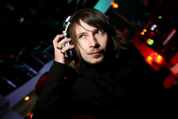 DJ Marika mixează pentru reşiţeni.