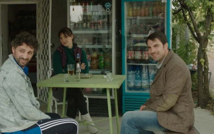 Andi Vasluianu, Ioana Flora şi Alexandru Papadopol, în filmul „Acasă la tata”