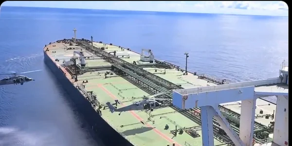 petrolier cu petrol iranian confiscat de sua FOTO captura departamentul apararii SUA png