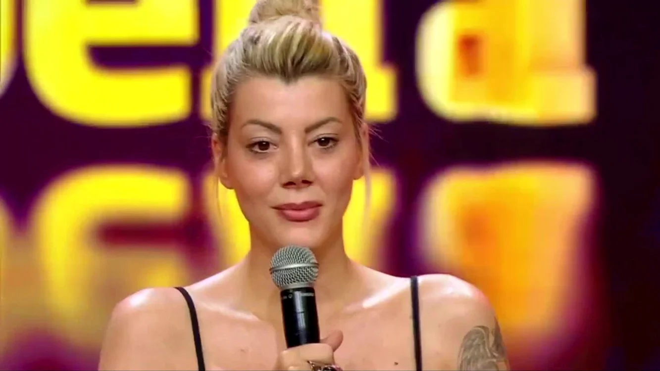 Daniela Oloș, pe scena de la iUmor