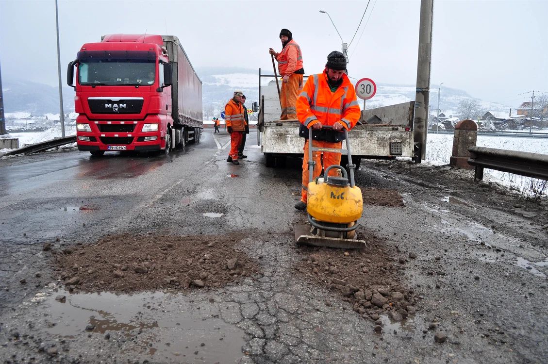Podul Șoimuș a fost plombat în repetate rânduri (foto:vatavu.wordpress.com)