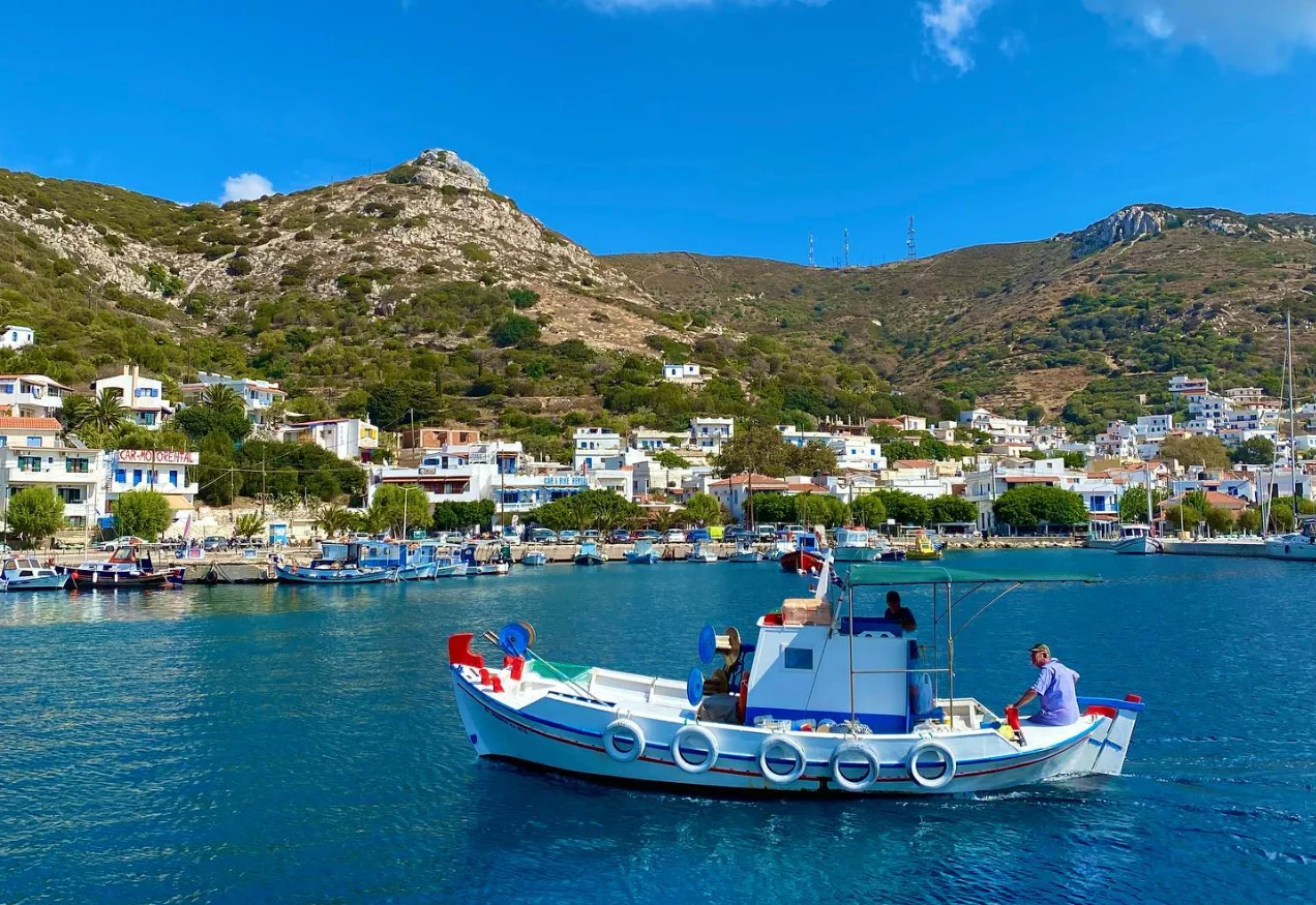 Semnal de alarmă tras de oamenii de știință. Supraturismul și traficul maritim intens amenință apele Greciei: „Te lasă fără cuvinte”