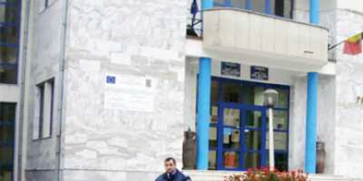 Poliţist dat în judecată de cel care l-a lovit cu maşina