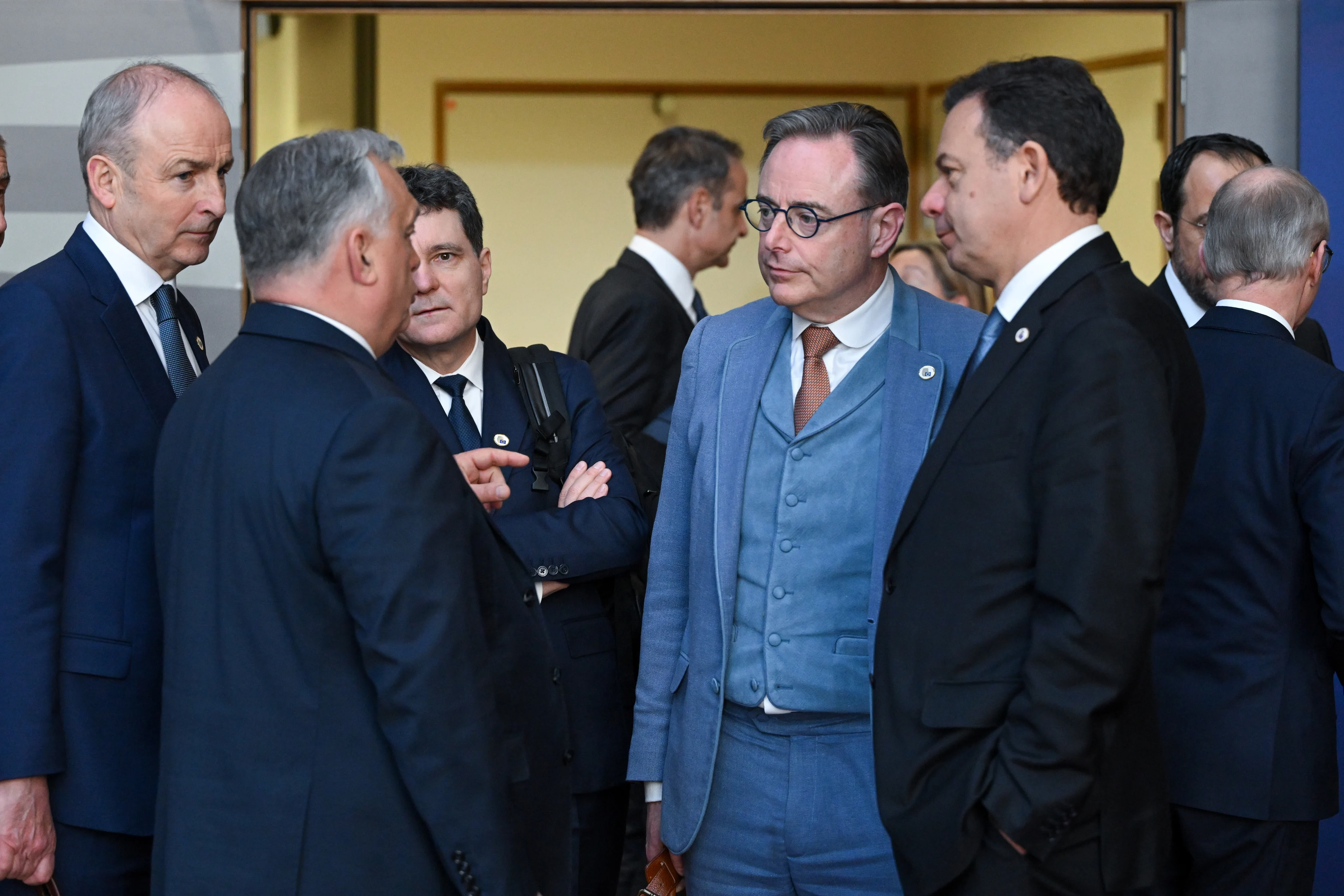 De ce nu reușesc liderii UE să-l convingă pe Viktor Orban să dea undă verde împrumutului de 90 miliarde de euro pentru Ucraina