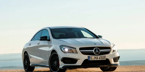 Mercedes-Benz CLA 45 AMG 1