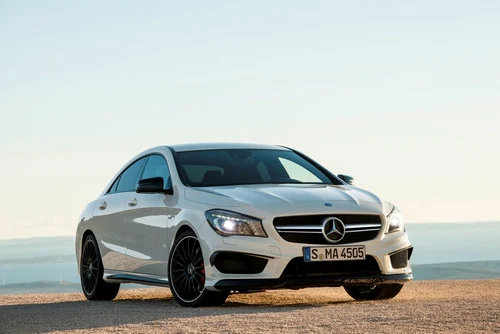 Mercedes-Benz CLA 45 AMG 1