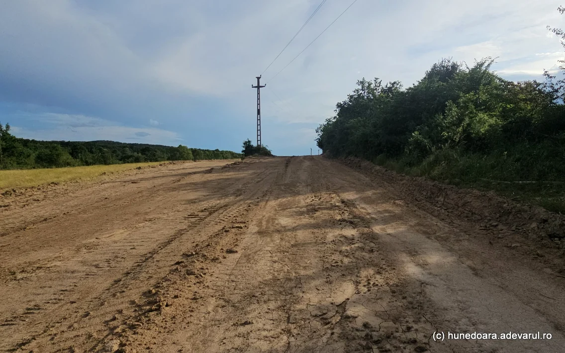 Autostrada Lugoj Deva, tronsonul cu tuneluri Holdea   Margina în șantier, iunie 2024, Foto Daniel Guță (36) jpg