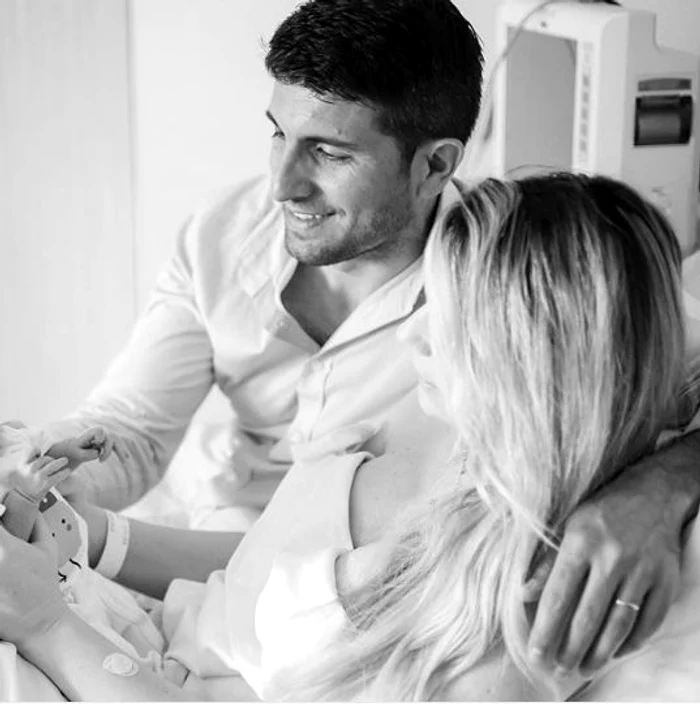 Laura Cosoi fiica Rita Cosmin Curticapean jpeg