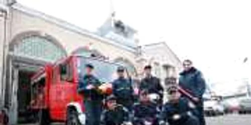 Echipa de pompieri este gata de petrecerile de Anul Nou