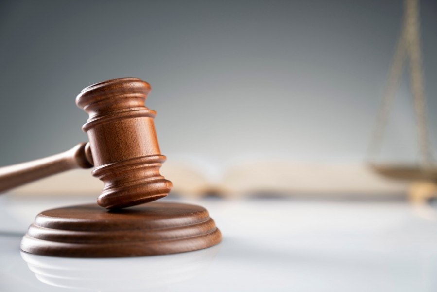 Puterea judecătorească nu este suverană în statul român. CSM a auzit de „checks and balances”?