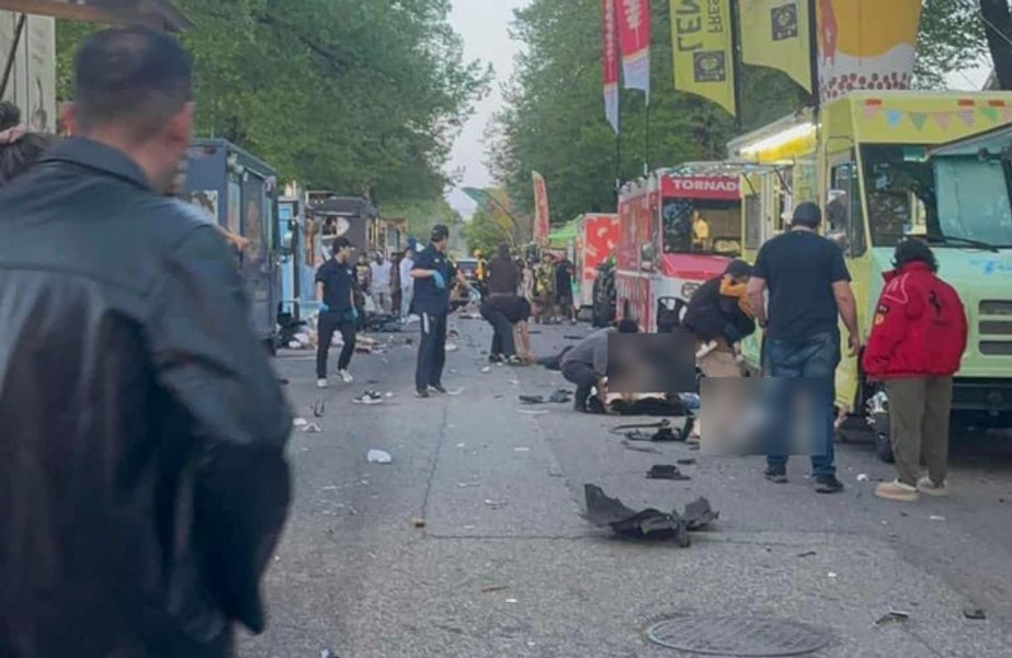 O mașină a lovit din plin mulțimea adunată la un festival stradal în Canada. Nouă persoane au murit
