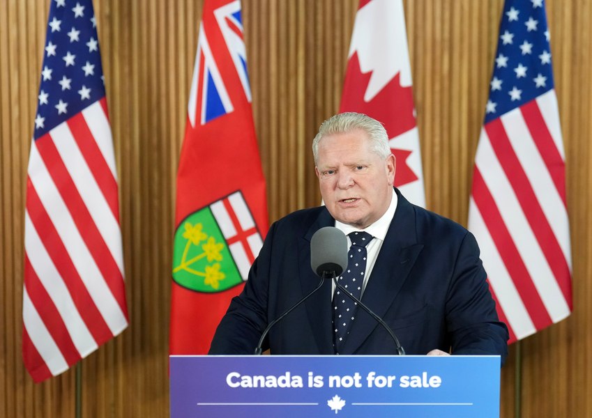 Premierul provinciei Ontario amenință că lasă fără electricitate trei state ale SUA