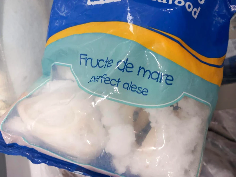 Gheaţă, la preţ de fructe de mare. FOTO: Facebook/Paul Anghel