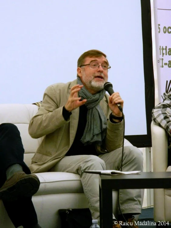„Citiţi acest roman, poate că veţi începe să scrieţi“   interviu cu Matei VIŞNIEC jpeg
