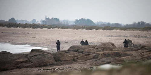 Peste două tone de cocaină găsite pe plajele din Normandia FOTO AFP