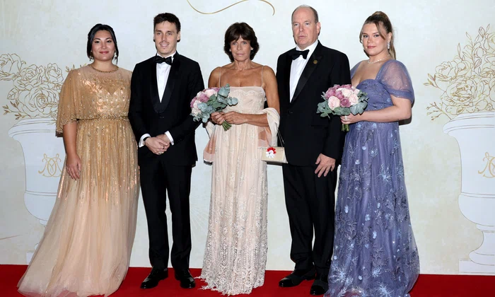 Louis Ducruet si Marie Ducruet, Printul Albert de Monaco, Printesa Stephanie de Monaco, Camille Gottlieb   GettyImages 1747255950 jpg