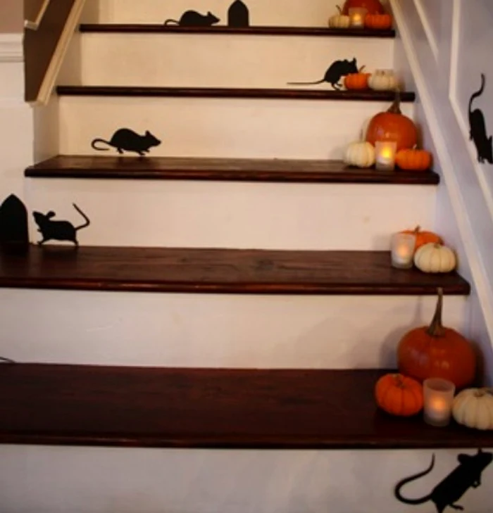 Ornamente de Halloween: abțibilduri pentru scări