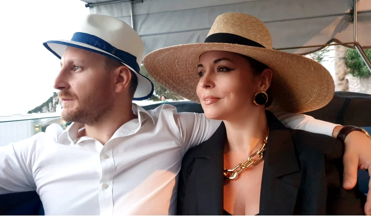 17 andreea marin vacanta capri cu iubitul brancoveanu si fiica violeta banica 27 jpg jpeg