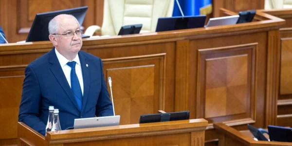 Alexandru Munteanu FOTO Multimedia parlament md jpg