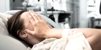 Femeie bolnava in spital - diagnostic - cancer - boala FOTO Shutterstock 