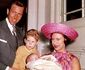 Prințesa Margaret și soțul ei, Antony Armstrong-Jones, bunicii fetei