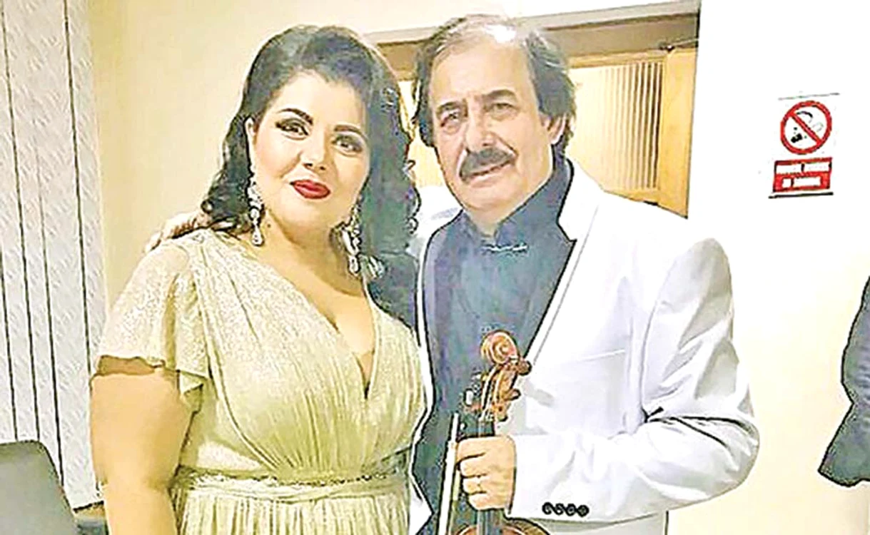 
    Ana și Nicolae au o fetiță  împreună  