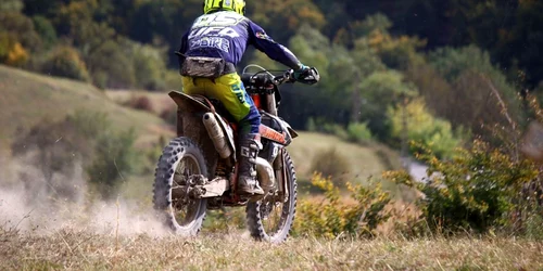 concurs motociclete alba