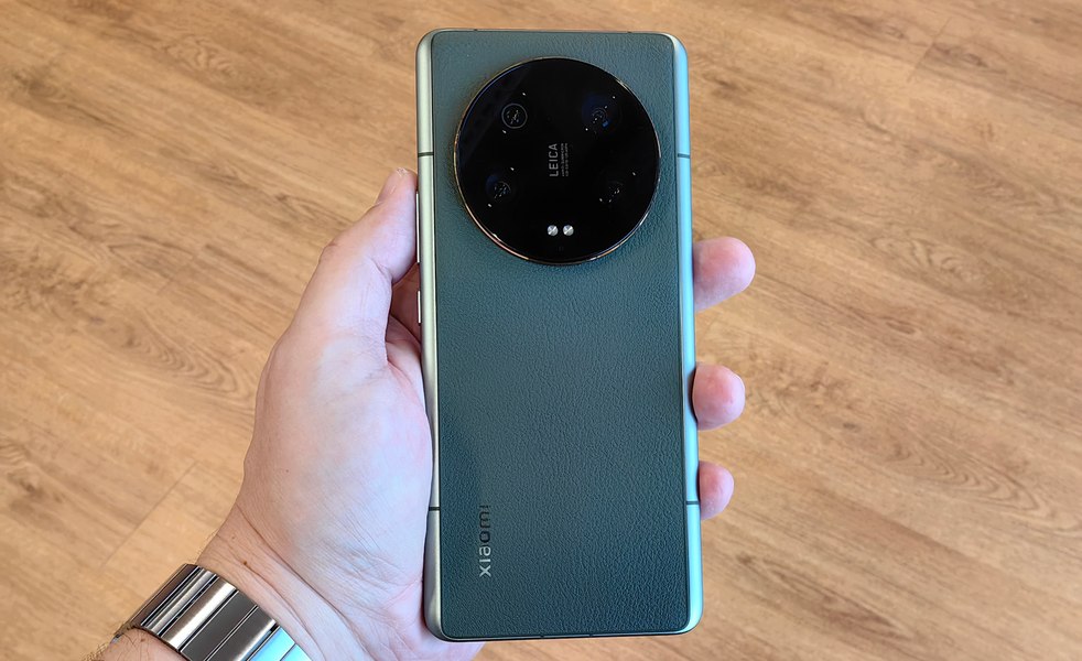Xiaomi 13 Ultra, cum arată și se mișcă smartphone-ul cu 4 camere de 50MP [HANDS ON]