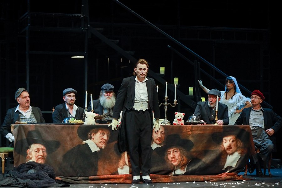 Marius Manole,”varianta de avarie” pentru rolul din ”Opera de trei parale”. De ce a acceptat actorul să joace personajul