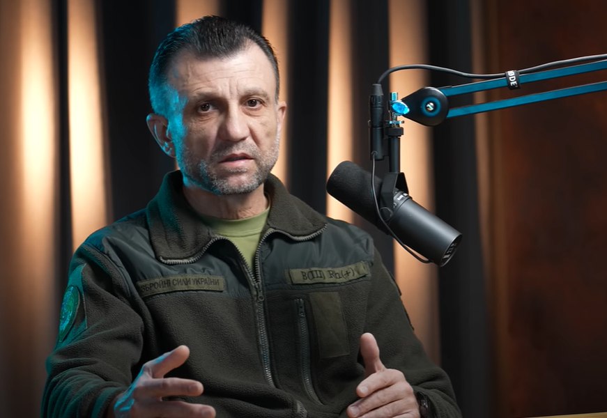 Un moldovean pe fronturile din Ucraina: „Câmpurile sunt pline de cadavre de ruși, ucrainenii își riscă viața pentru a-și recupera morții”