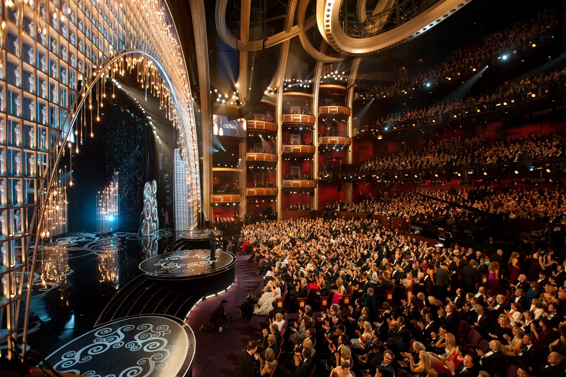 Dolby Theatre găzduieşte o mare diversitate de evenimente, de la spectacole de operă până la vizionări de filme şi evenimente mondene