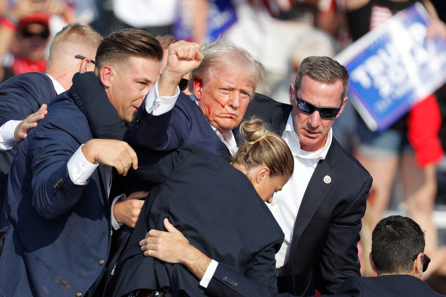 Donald Trump, ținta unei noi tentative de asasinat în timp ce se afla la golf. Schimb de focuri între suspect și cei de la Secret Service