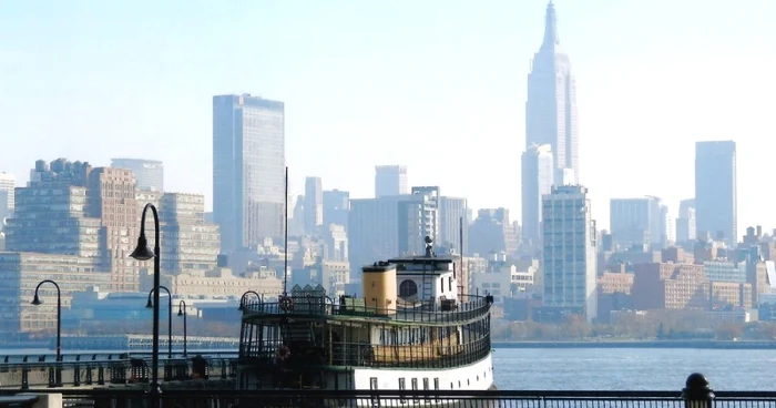 hotelul yankee de pe ferryboat foto yankeeferry.nyc