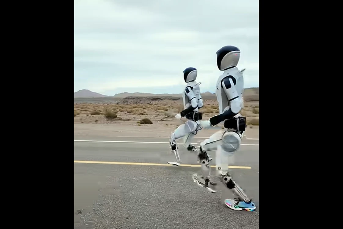 Roboții STAR1 s-au întrecut prin Deşertul Gobi. FOTO captură YouTube Robort ERA