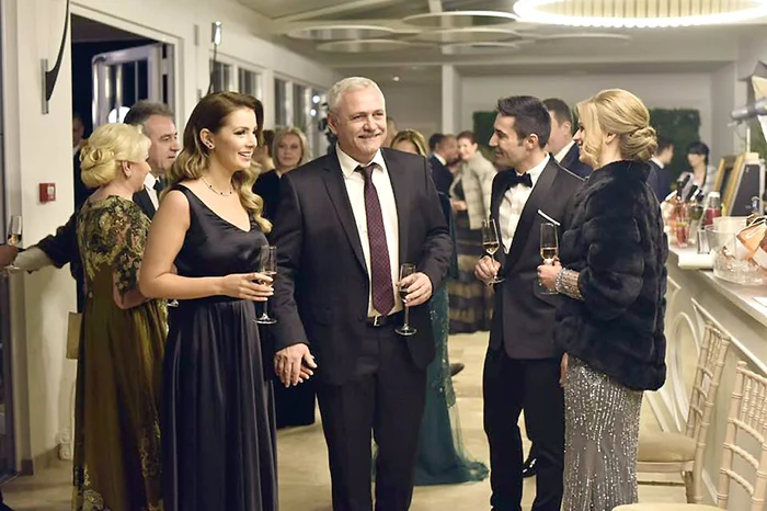 Lia Olguţa Vasilescu a fost lăudată de designerul Maria Simion pentru ţinuta aleasăfoto: Facebook