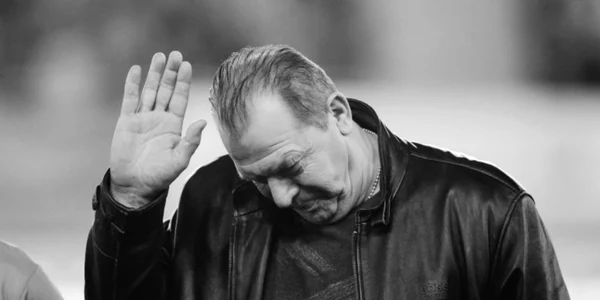 duckadam alb negru jpg