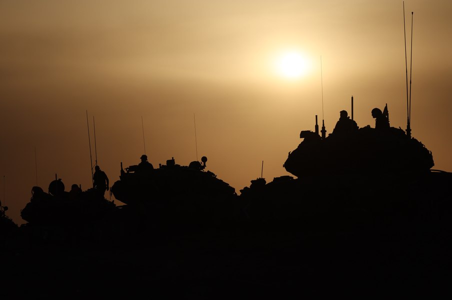   Tzahal spune că armata a trecut la faza a treia a operațiunii din Gaza. Casa din orașul Khan Younis a liderului Hamas, Yahya Sinwar, încercuită