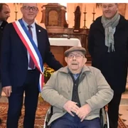 Raymond Landy batranul care a donat un milion de dolari unei biserici  FOTO X Sirenes FR png