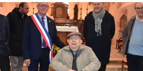 Raymond Landy batranul care a donat un milion de dolari unei biserici  FOTO X Sirenes FR png