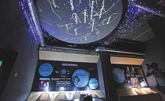 
    Elevii pot călători în “spaţiul cosmic”Fotografii: Sever Gheorghe  