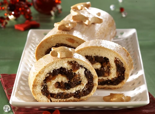 Pastry Roll Filled with Figs jpeg